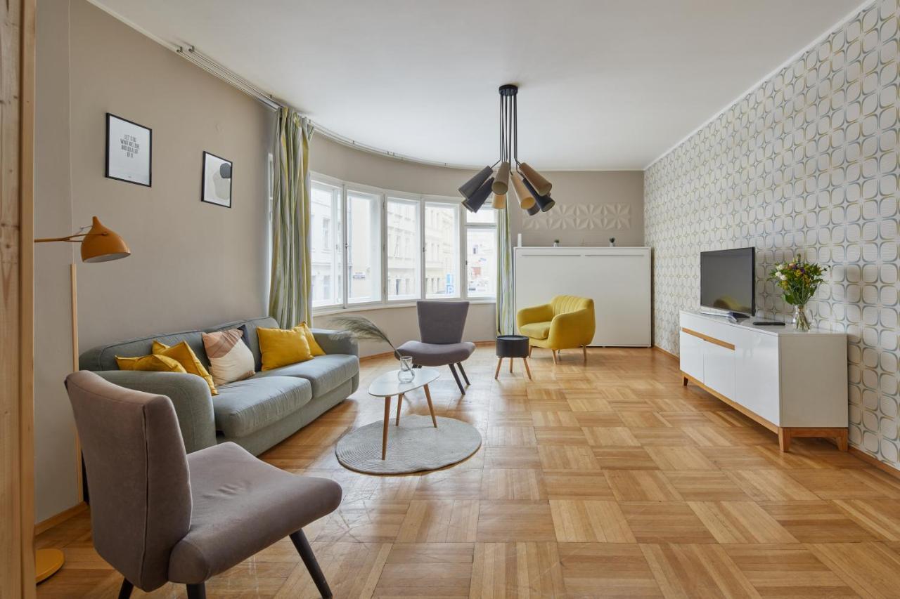 Prague Days - Modern Apt W Retro Elements - New Town Bagian luar foto