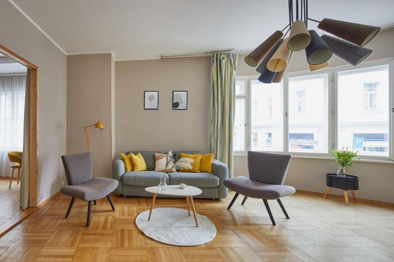 Prague Days - Modern Apt W Retro Elements - New Town Bagian luar foto